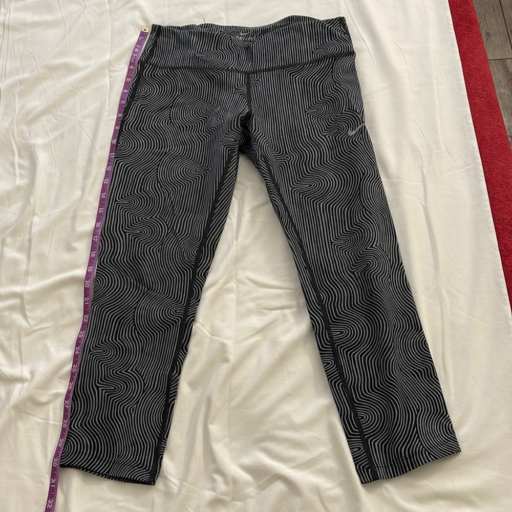 Nike Crop Leggings
